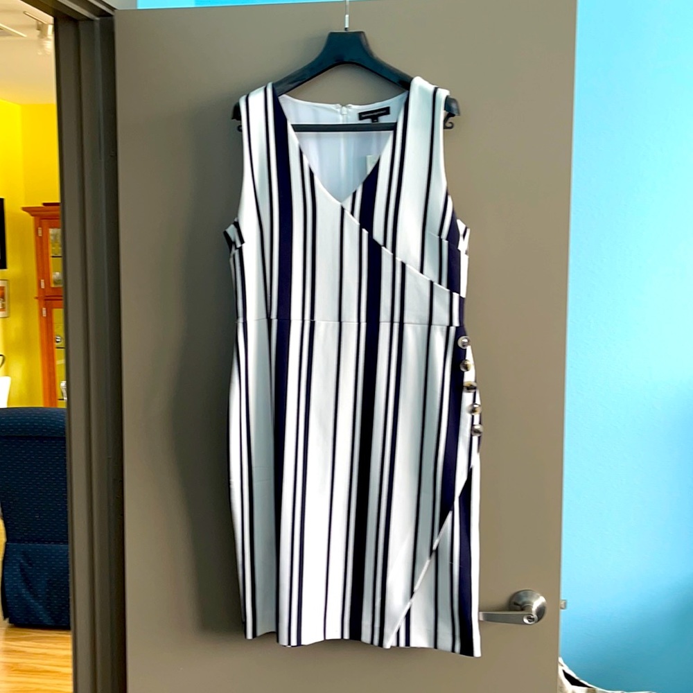 NWT Bananna Republic navy and white stripe dress